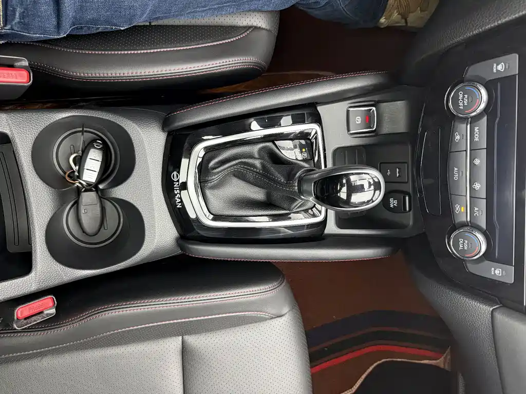 Qashqai 2022 2.0L CVT XV Prem Deluxe Edition купить на сайте DeffCars