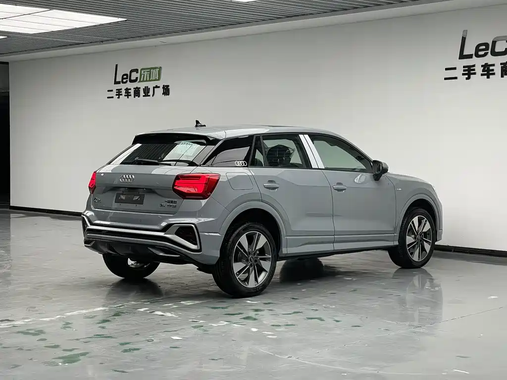 Audi Q2L 2025 35TFSI fashionable and dynamic купить на сайте DeffCars