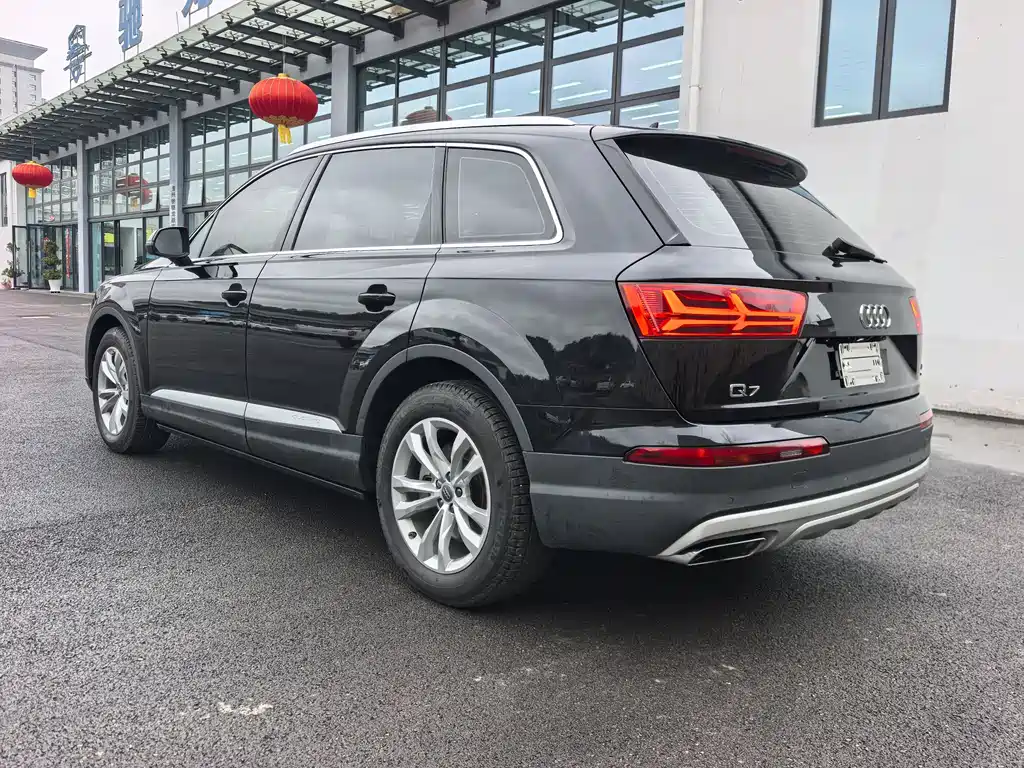 Audi Q7 2016 45 TFSI S line sports model купить на сайте DeffCars