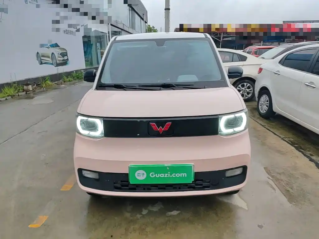 Hongguang MINIEV 2021 macaron sandwich model 120km ternary lithium купить на сайте DeffCars