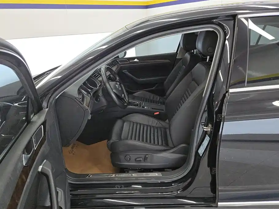 Magotan 2019 330TSI DSG luxury model National VI купить на сайте DeffCars