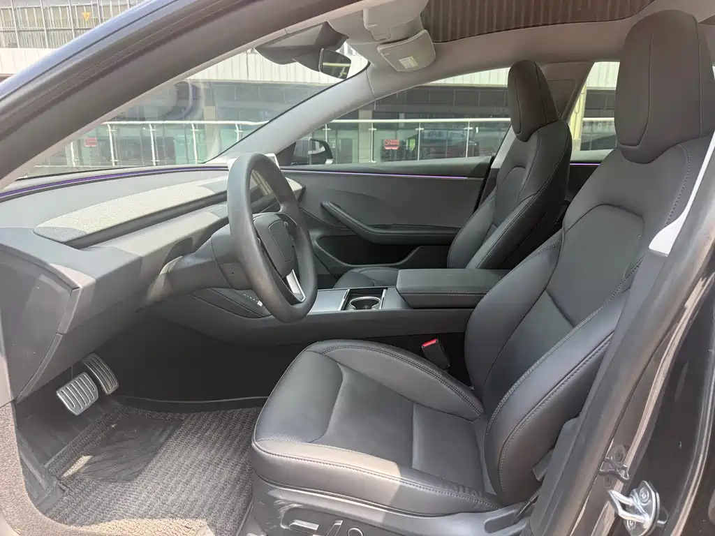 Model 3 2025 rear-wheel drive version купить на сайте DeffCars