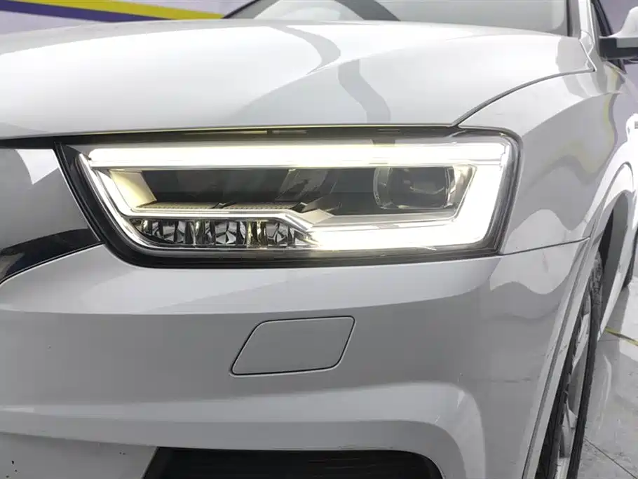 Audi Q3 2018 30th Anniversary Model 30 TFSI Fashion Model купить на сайте DeffCars