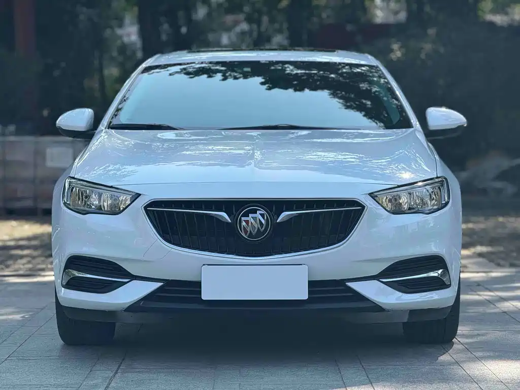 Regal 2019 20T Elite National VI купить на сайте DeffCars