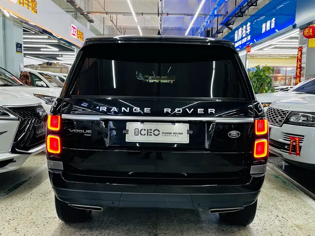 Range Rover 2022 3.0 L6 400PS Legendary Extended Classic Edition купить на сайте DeffCars