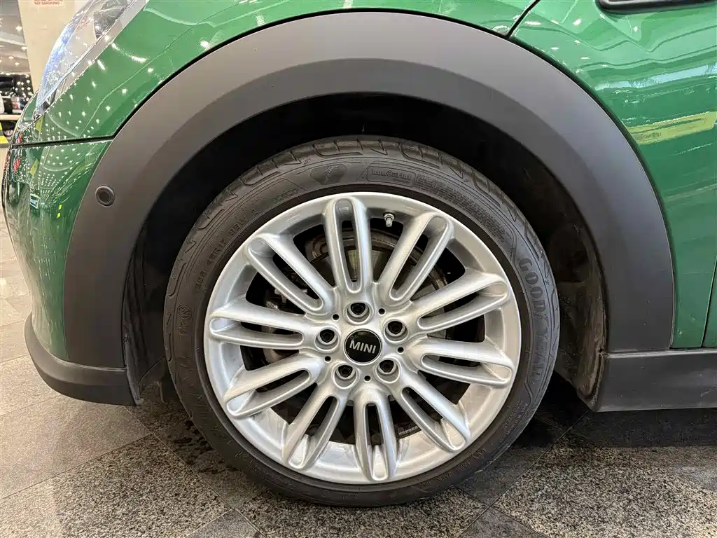 MINI 2022 1.5T COOPER Classic купить на сайте DeffCars