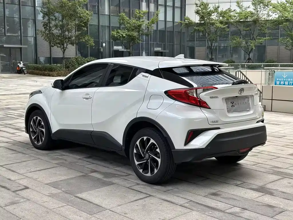 Yize IZOA 2020 2.0L Yixiang CARE купить на сайте DeffCars