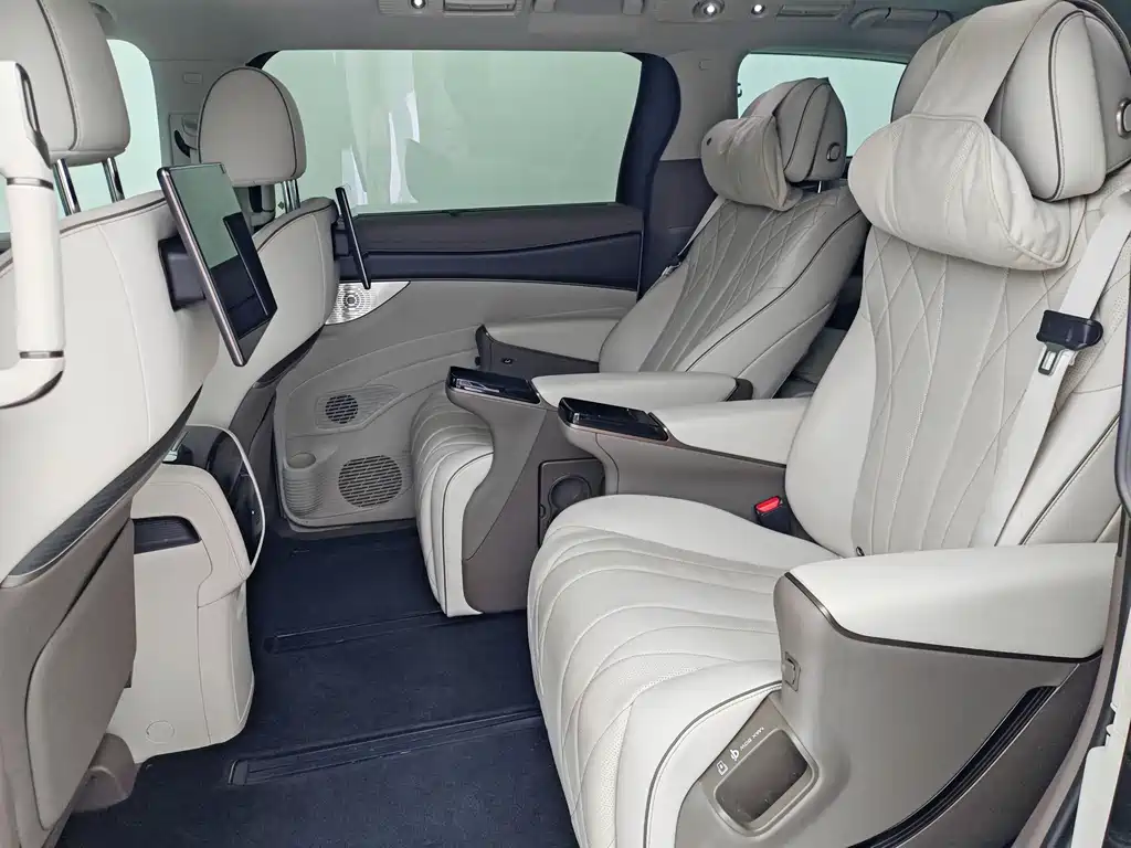 Denza D9 2022 DM-i 970 four-wheel drive premium model купить на сайте DeffCars