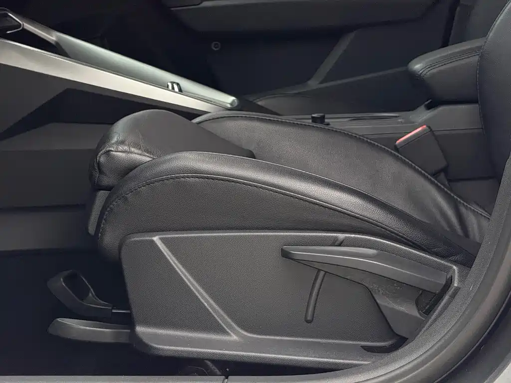 Audi A3 2021 Sportback 35 TFSI Enterprising and Elegant Model купить на сайте DeffCars