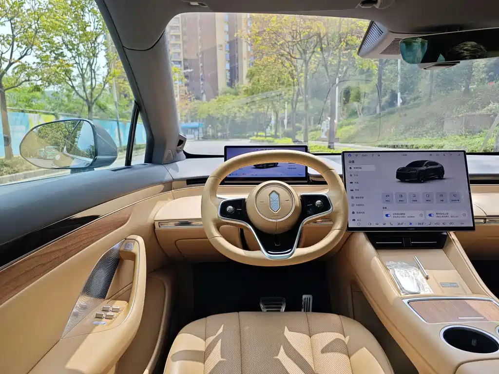 Zhijie R7 2026 Extended Range Ultra купить на сайте DeffCars
