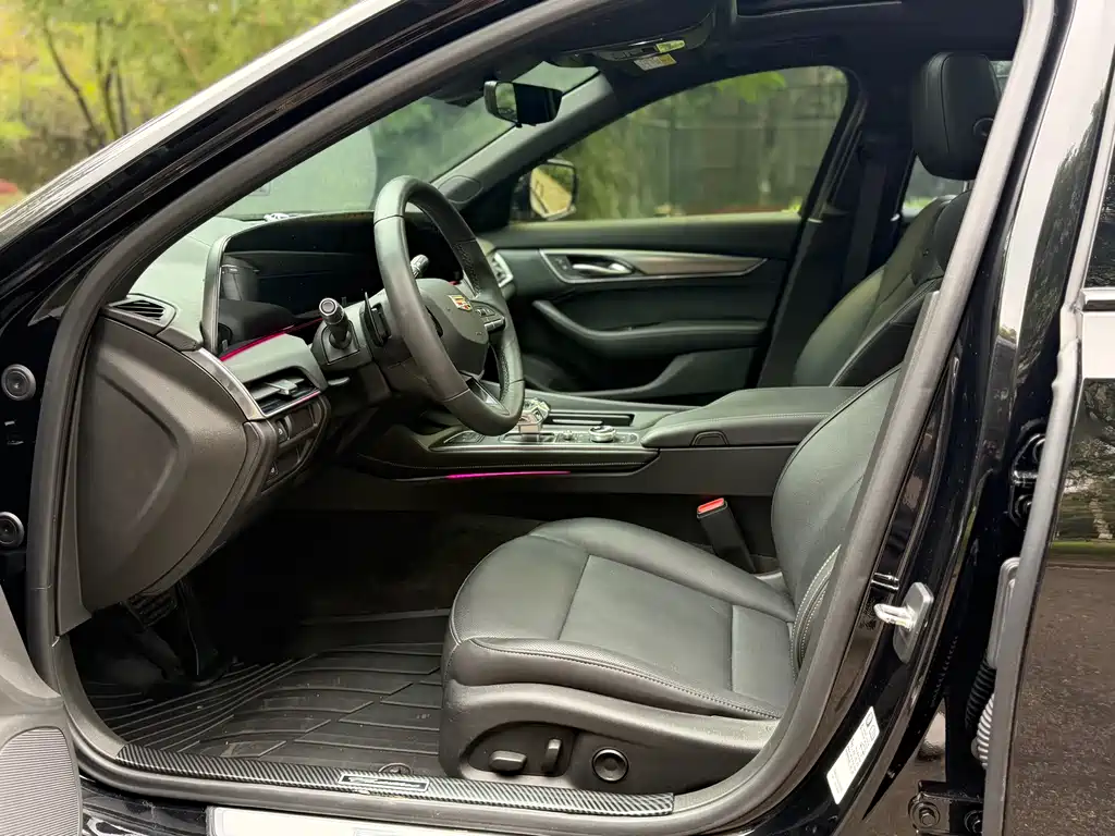 Cadillac CT5 2024 28T Premium Model купить на сайте DeffCars