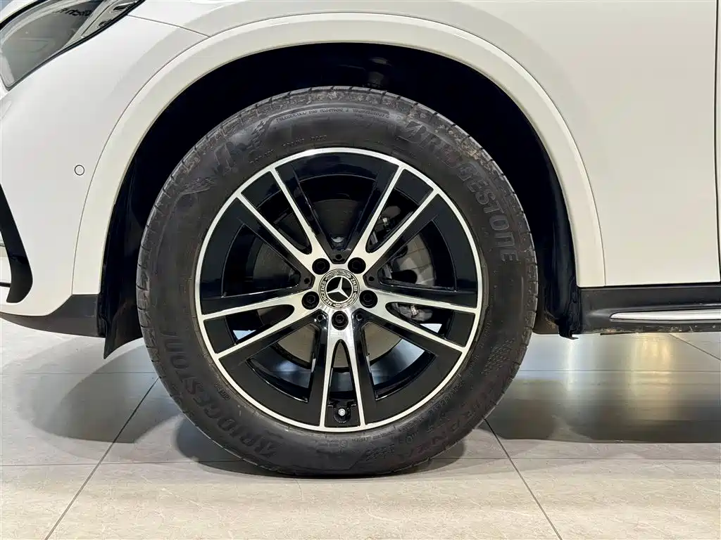 Mercedes-Benz GLC 2025 GLC 260 L 4MATIC luxury model купить на сайте DeffCars
