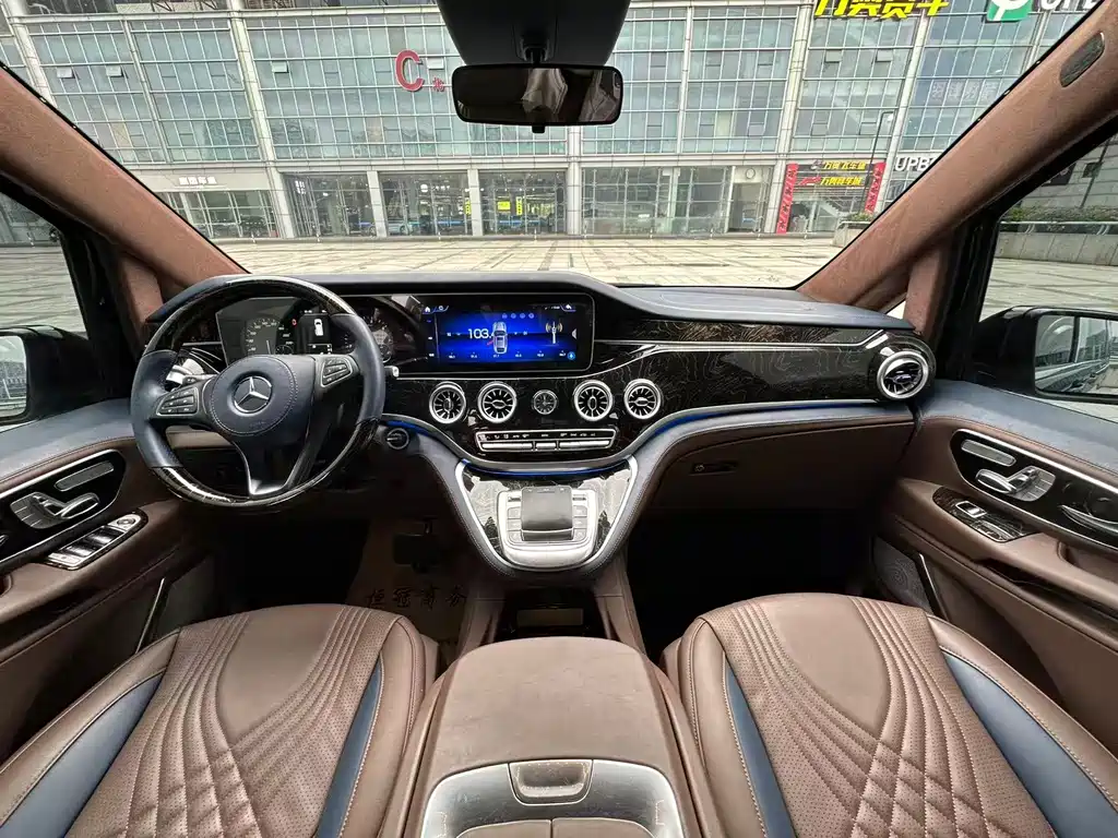 Vito 2023 2.0T Business Edition 7 seats купить на сайте DeffCars
