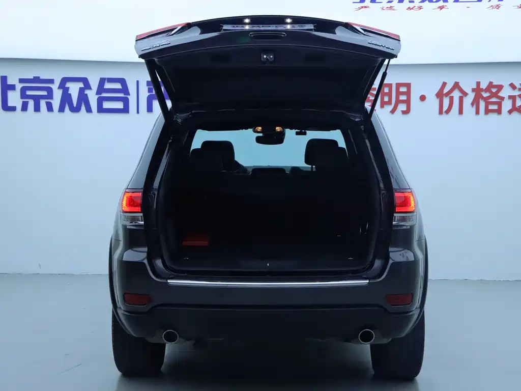 Grand Cherokee imported 2020 3.0L Elite Navigation Edition купить на сайте DeffCars
