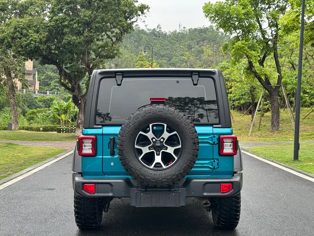 Wrangler 2019 2.0T Rubicon two-door version National VI купить на сайте DeffCars