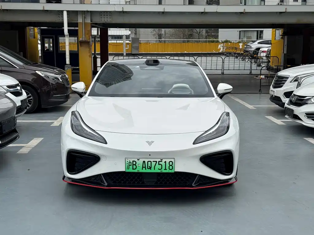 Nezha GT 2023 580 AWD купить на сайте DeffCars