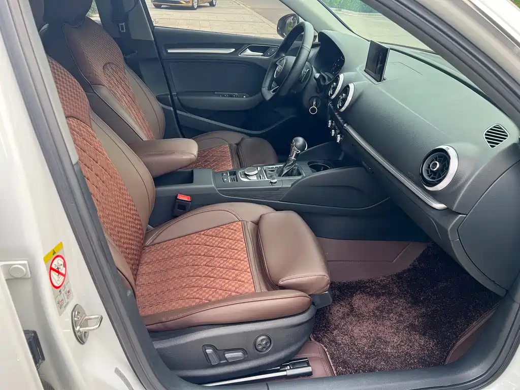 Audi A3 2019 Sportback 35 TFSI Sports National VI купить на сайте DeffCars