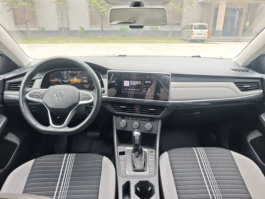 Bora 2023 200TSI DSG Yuexing Edition купить на сайте DeffCars
