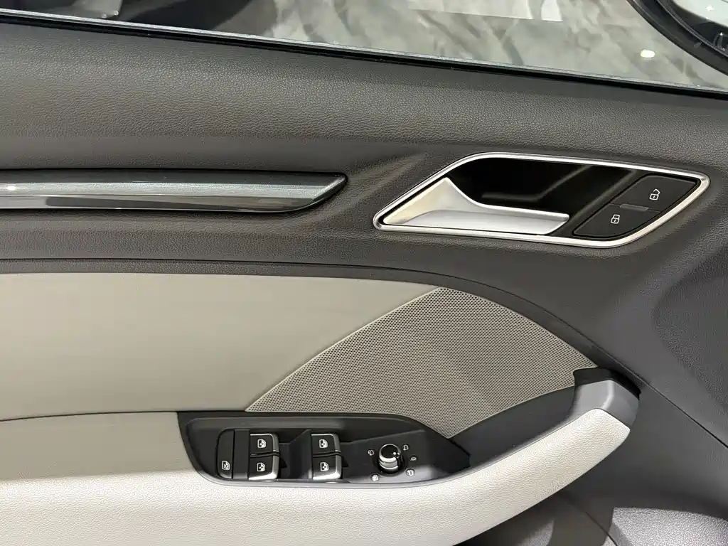 Audi A3 2020 Limousine 35 TFSI Fashion Type National V купить на сайте DeffCars