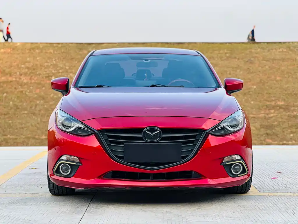 Mazda3 Angkesela 2016 sedan 1.5L automatic comfort type купить на сайте DeffCars