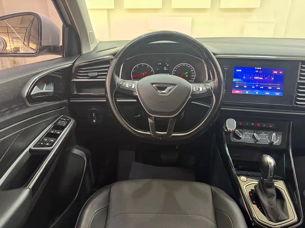 Jetta VS5 2022 280TSI automatic joy model купить на сайте DeffCars