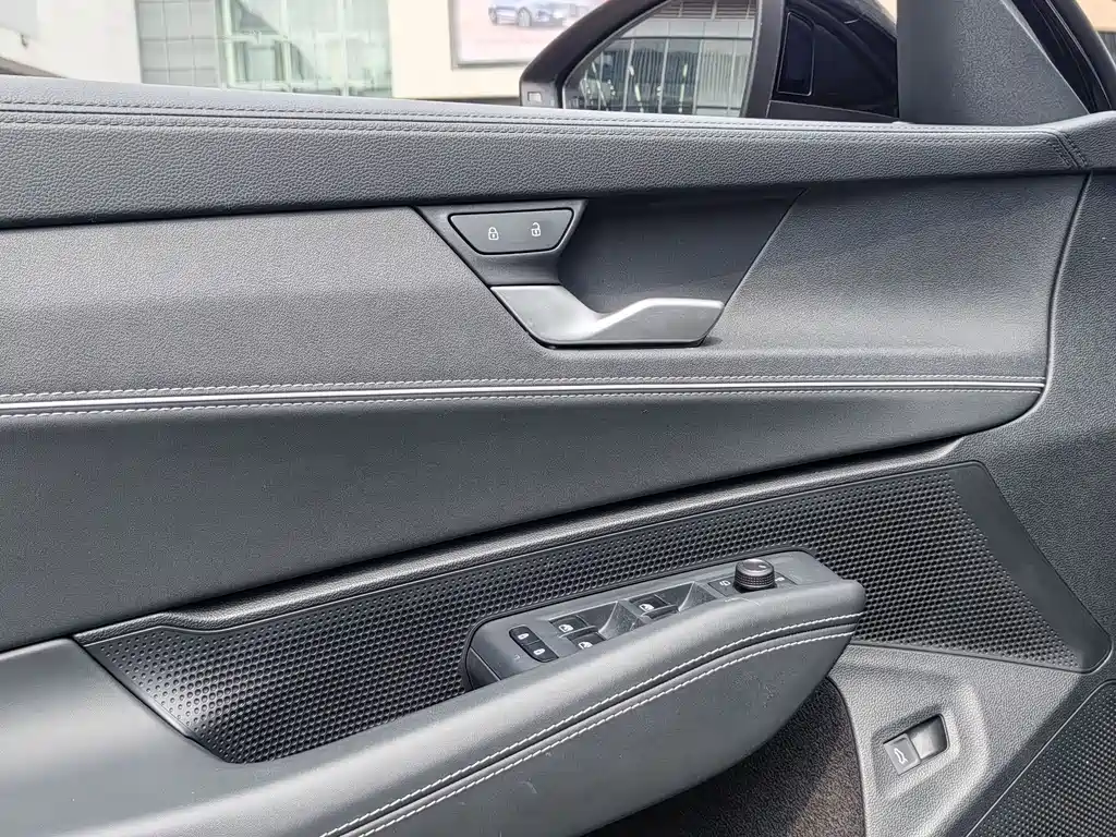 Passat 2025 Pro 380TSI Starry Sky Dragon Edition купить на сайте DeffCars