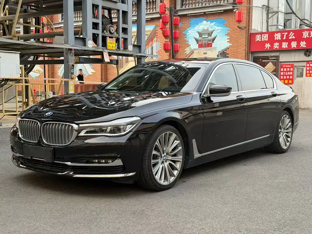 BMW 7 Series 2018 740Li Leading Excellence Package купить на сайте DeffCars