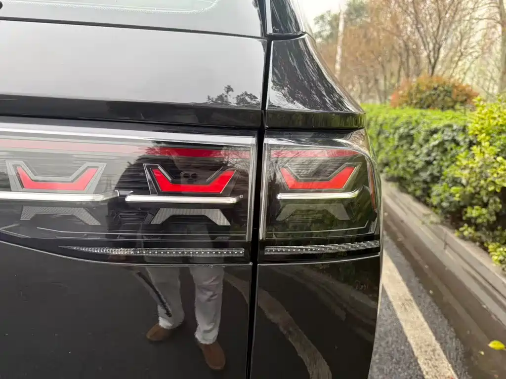 Lanxun 2023 330TSI Luxury Touring Edition купить на сайте DeffCars