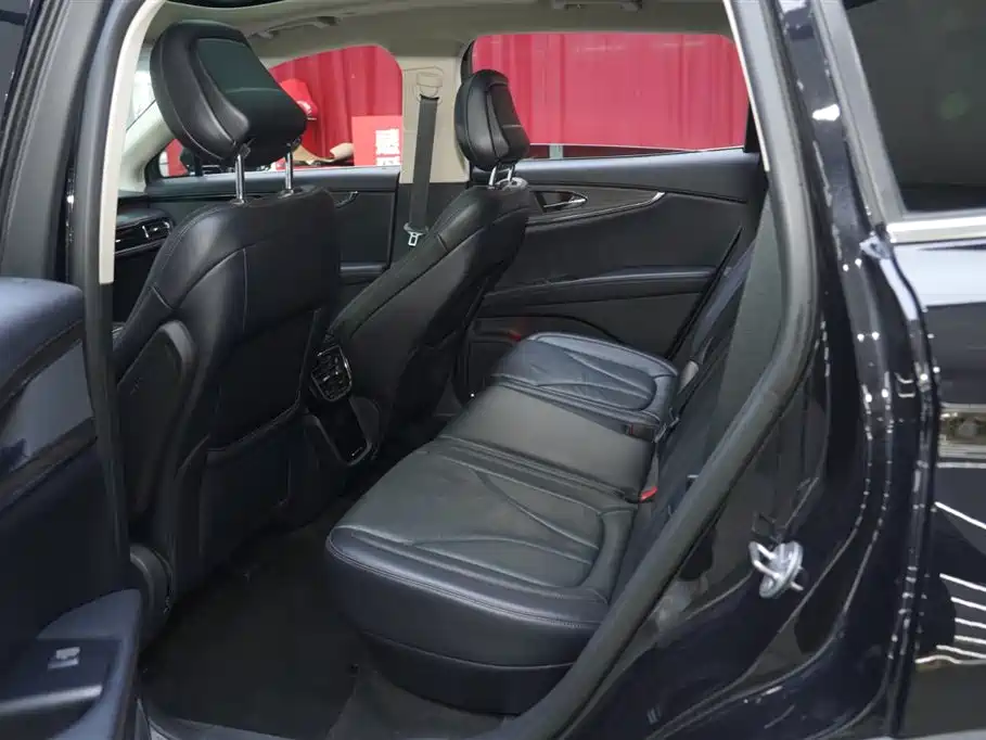 Voyager 2021 2.0T four-wheel drive exclusive edition купить на сайте DeffCars