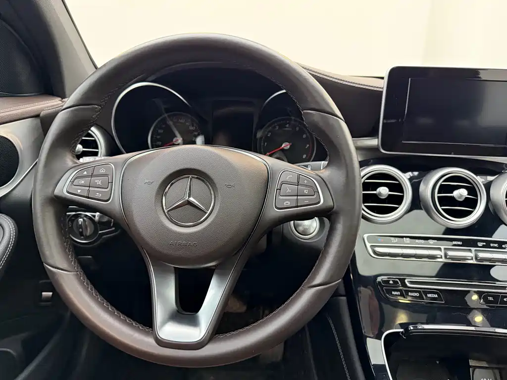 Mercedes-Benz GLC 2019 GLC 200 L 4MATIC купить на сайте DeffCars
