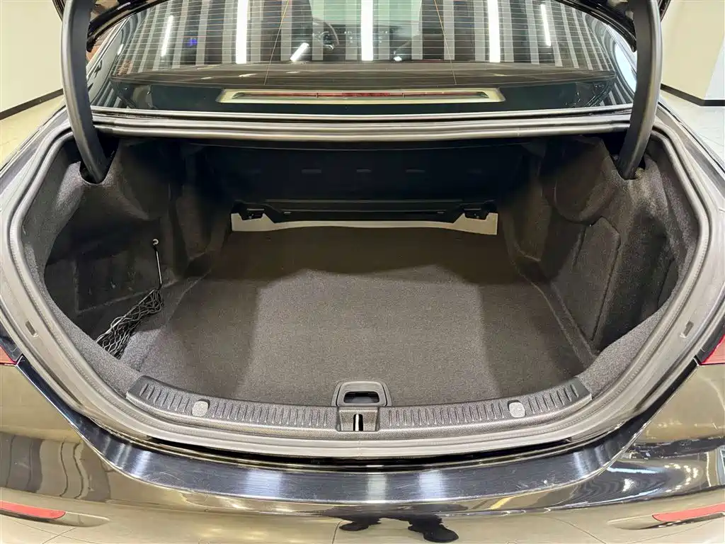 Mercedes-Benz E-Class 2022 facelift E 300 L fashionable model купить на сайте DeffCars