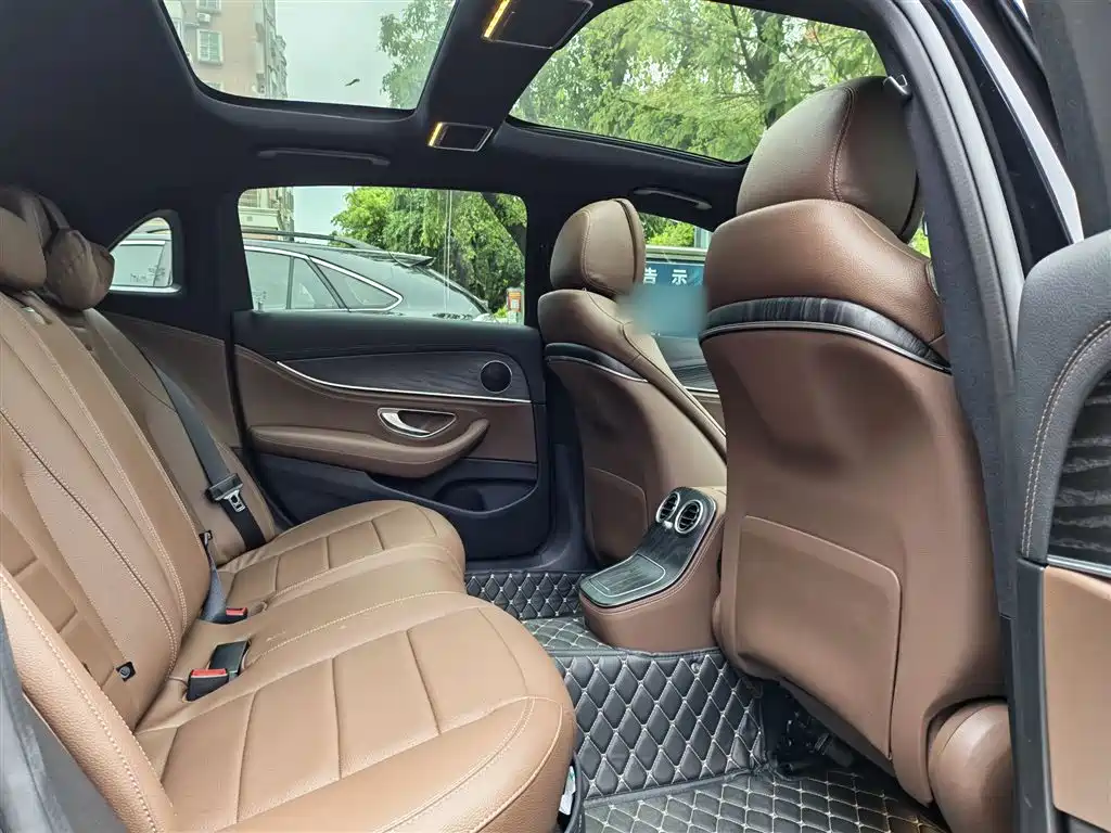 Mercedes-Benz E-Class 2022 facelift E 260 L sporty купить на сайте DeffCars