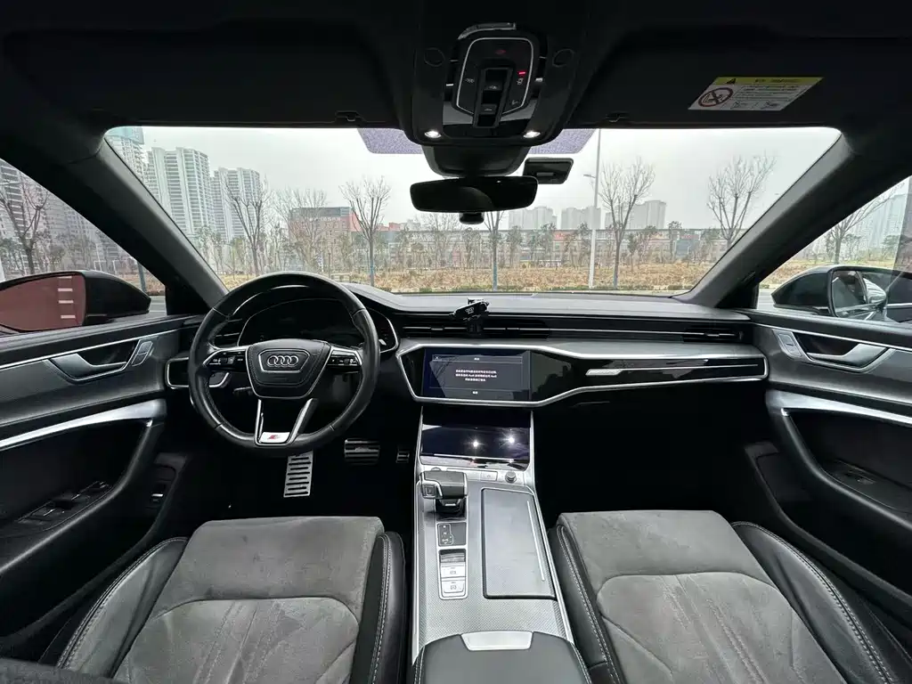 Audi A6L 2023 45 TFSI Premium Dynamic Model купить на сайте DeffCars
