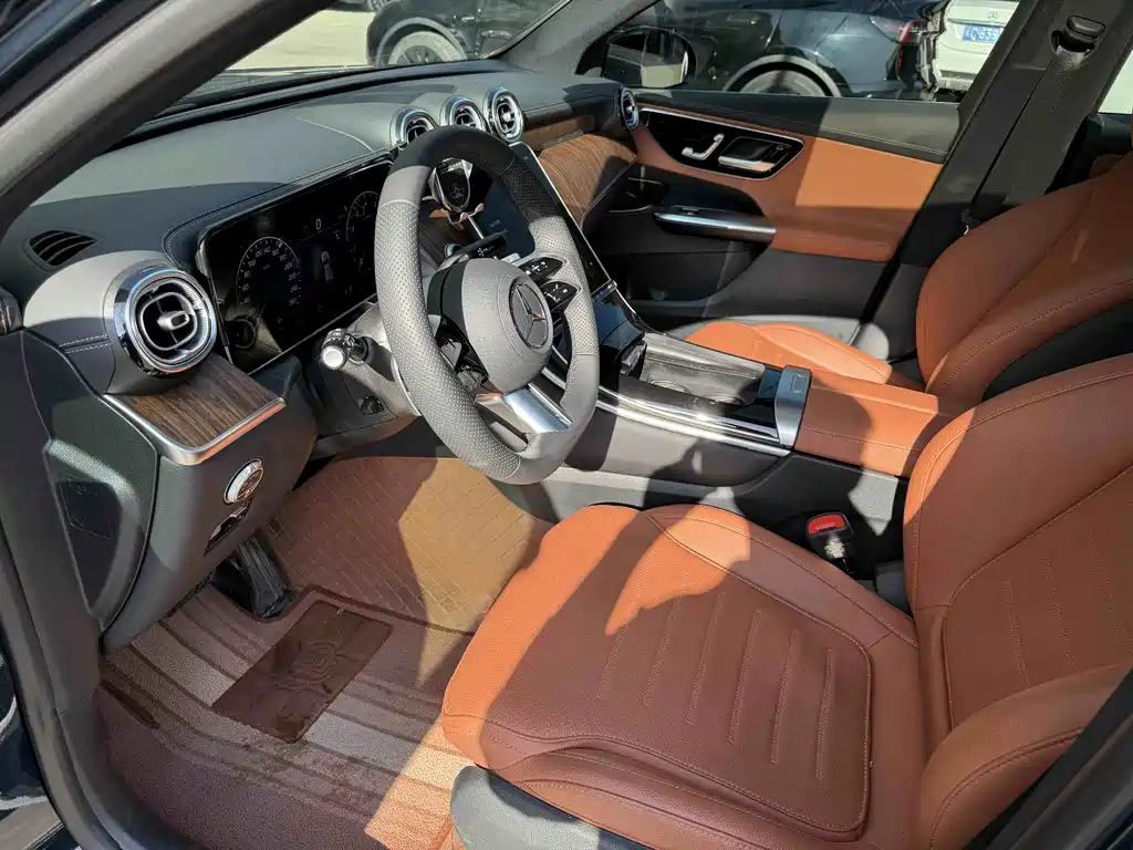 Mercedes-Benz GLC 2025 GLC 300 L 4MATIC Dynamic 5-seater купить на сайте DeffCars