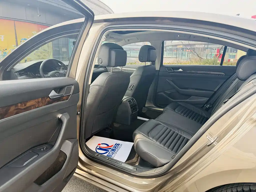 Magotan 2019 330TSI DSG luxury model National VI купить на сайте DeffCars