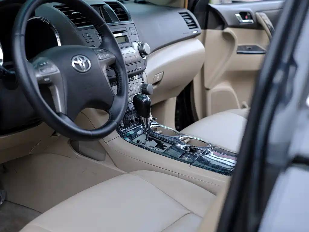 Highlander 2009 3.5L four-wheel drive 7-seat luxury version купить на сайте DeffCars