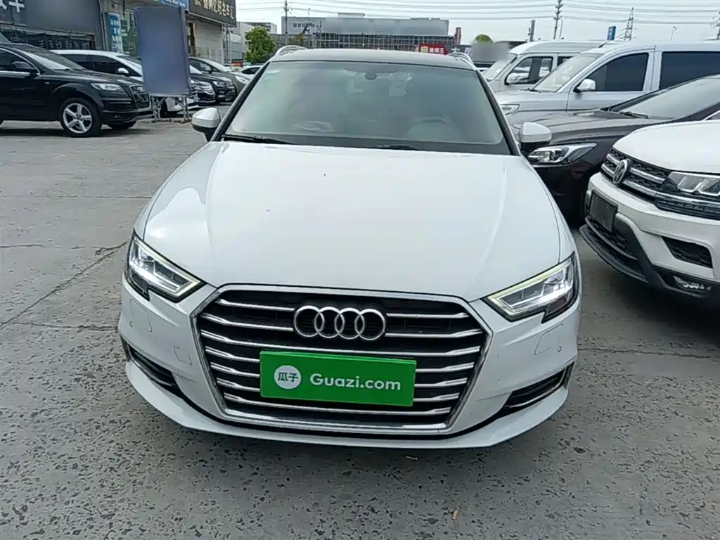 Audi A3 2018 30th Anniversary Model Sportback 35 TFSI Fashion Model купить на сайте DeffCars