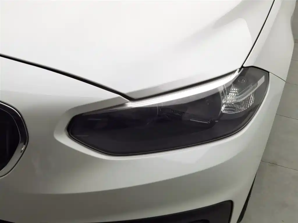 BMW 1 Series 2018 facelift 118i fashion model купить на сайте DeffCars