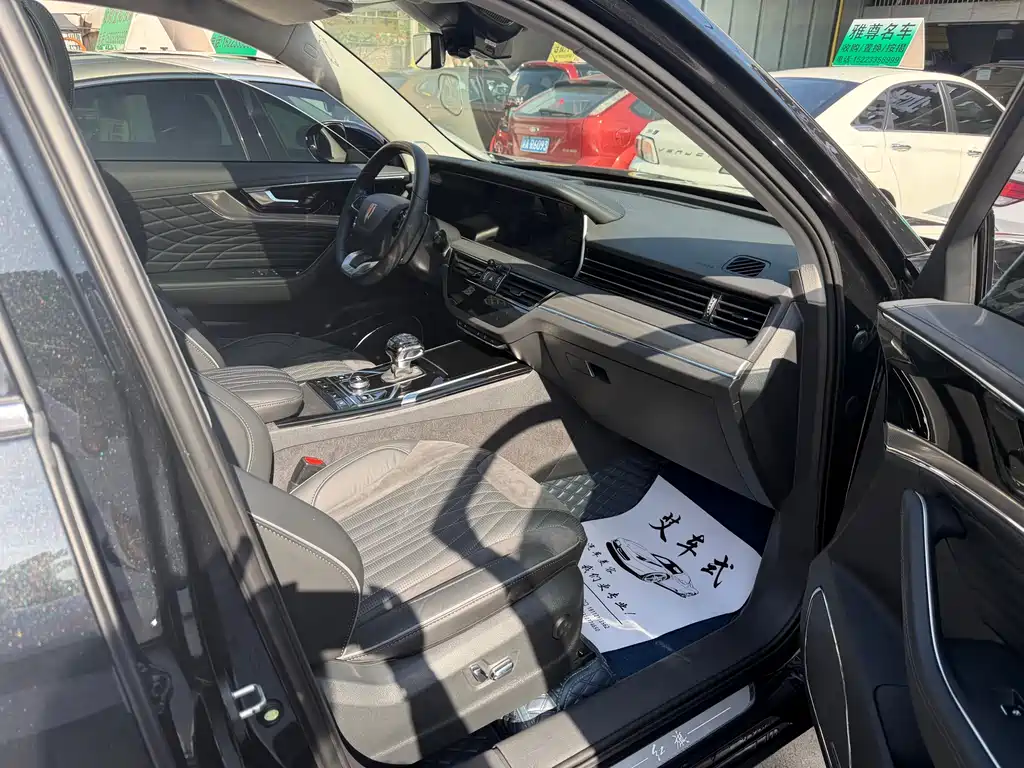 Hongqi HS5 2022 facelift 2.0T Zhilian Qixiang four-wheel drive version купить на сайте DeffCars