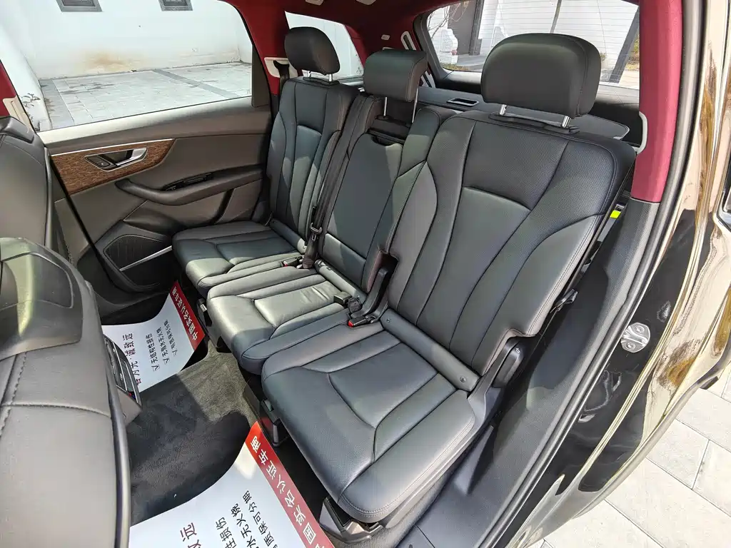 Audi Q7 2022 55 TFSI quattro S line sports купить на сайте DeffCars