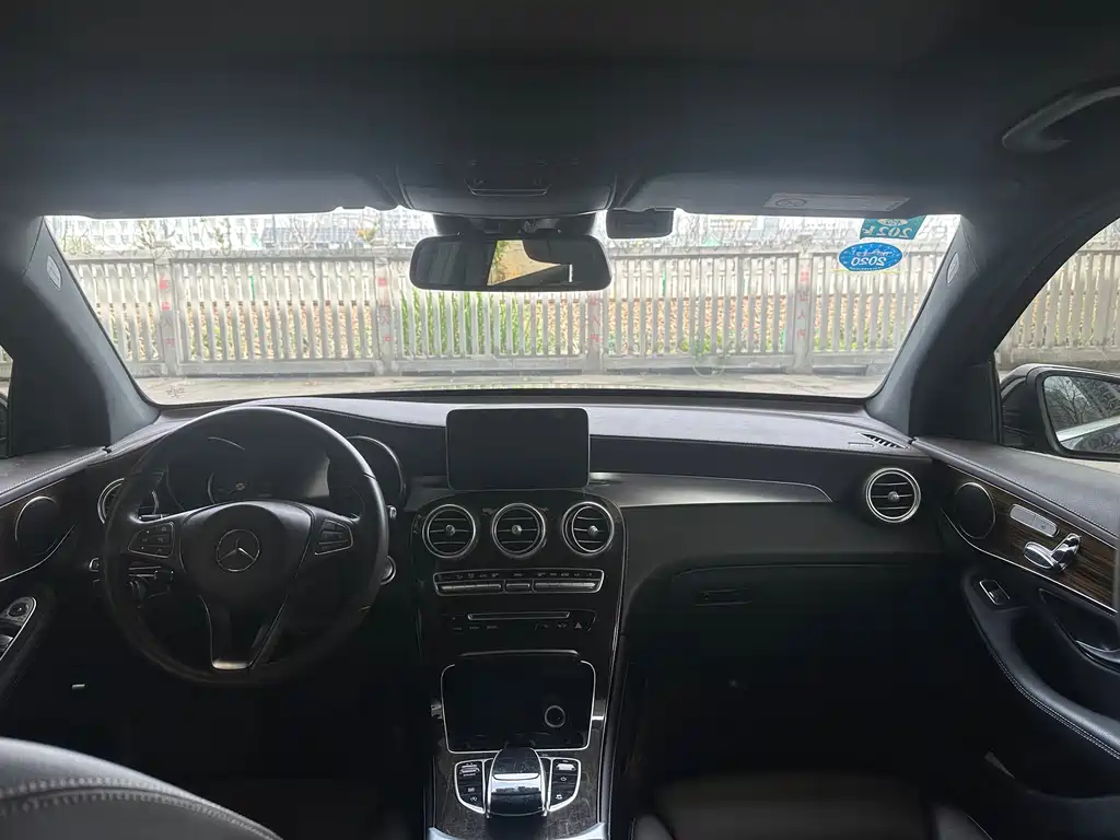 Mercedes-Benz GLC 2018 GLC 260 4MATIC luxury model купить на сайте DeffCars
