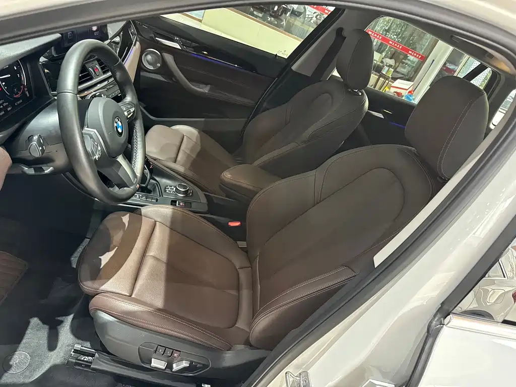 BMW X1 2022 sDrive25Li Leading Model купить на сайте DeffCars