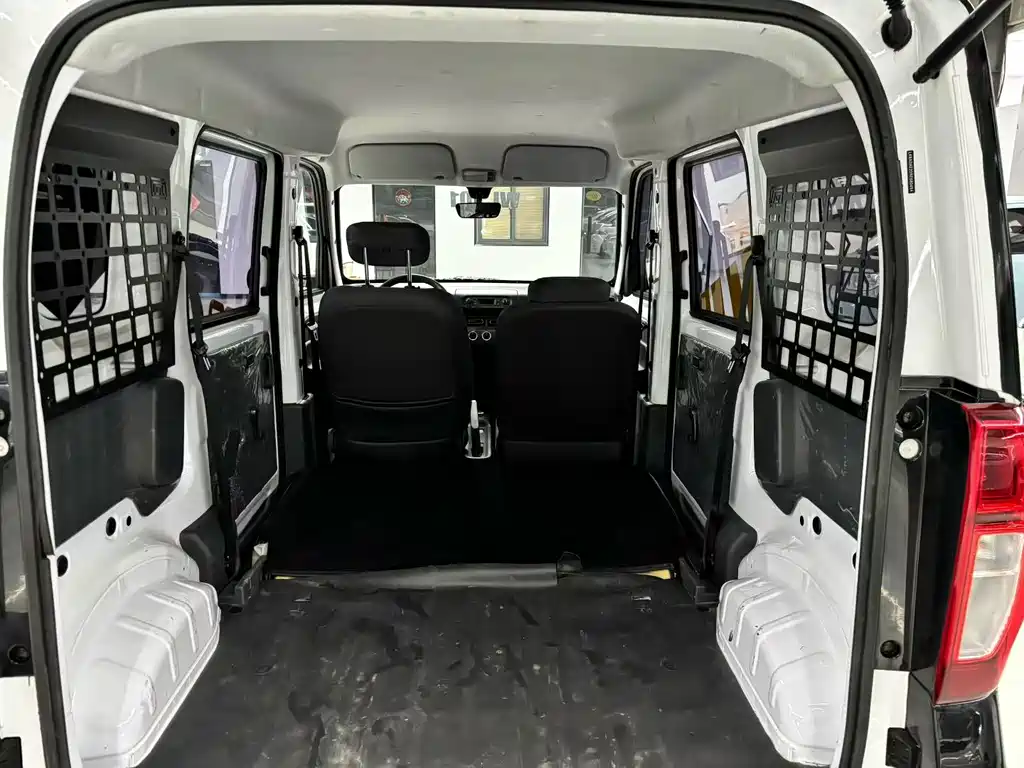 Wuling Zhiguang New Energy 2025 Model 201km Comfort Model купить на сайте DeffCars