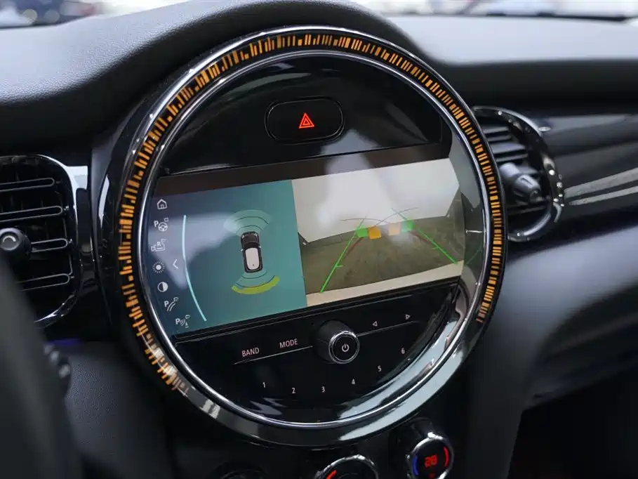 MINI 2022 facelift 1.5T COOPER Classic купить на сайте DeffCars
