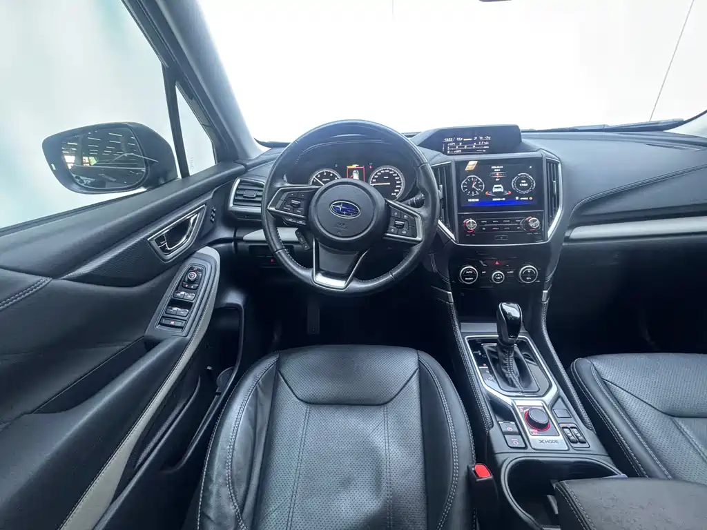 Forester 2022 2.0i AWD Deluxe Edition EyeSight купить на сайте DeffCars