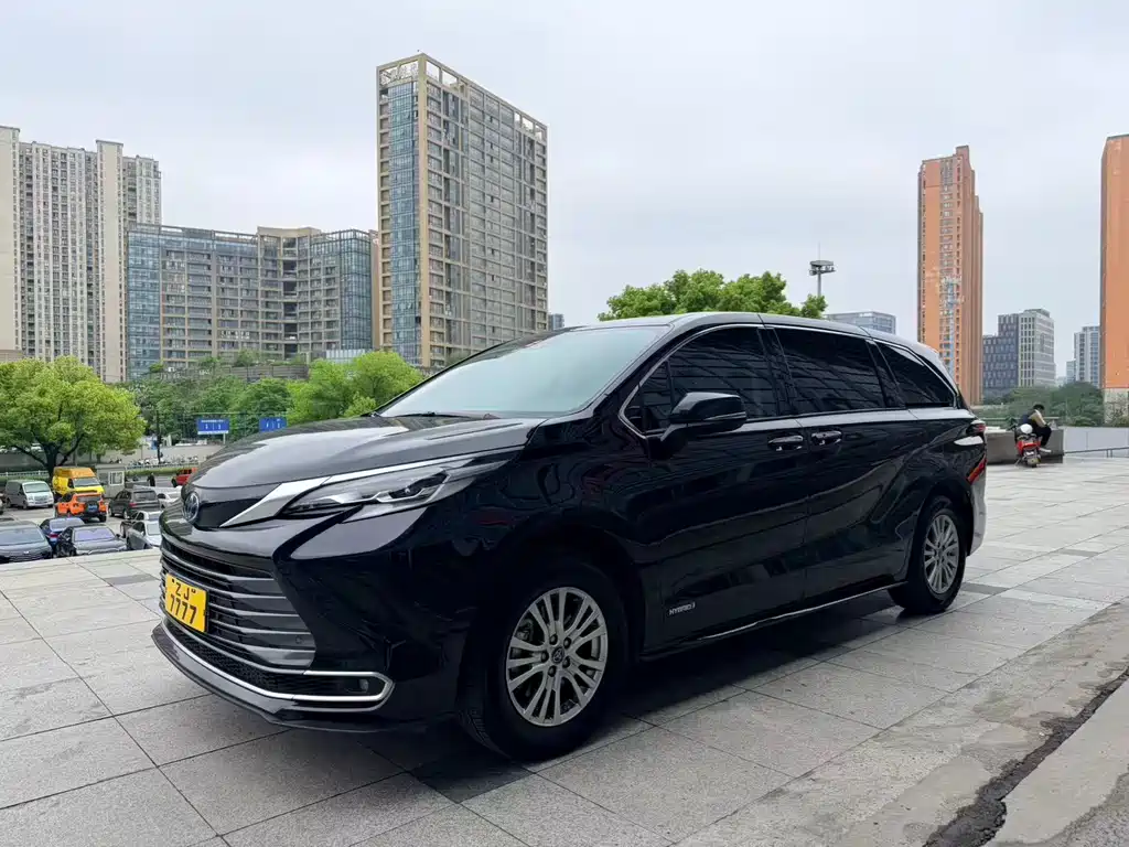 SIENNA 2021 2.5L Hybrid Premium Edition купить на сайте DeffCars