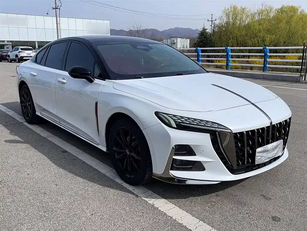 Hongqi H6 2023 2.0T Zhi Shang Edition купить на сайте DeffCars