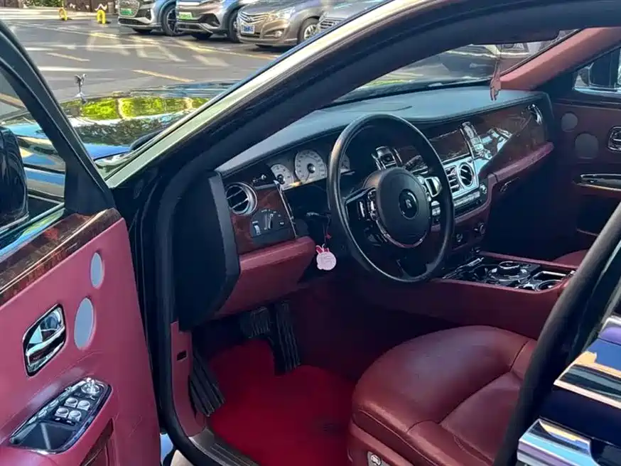 Ghost 2014 6.6T extended version купить на сайте DeffCars