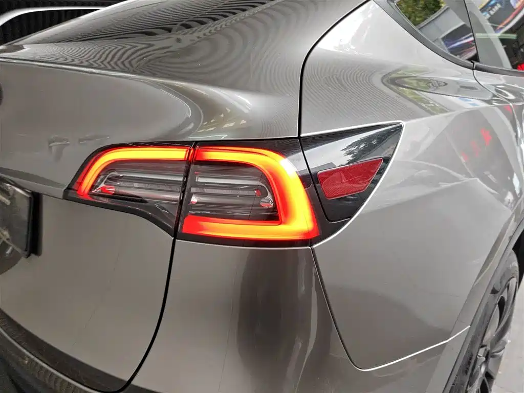 Model Y 2021 standard range rear-wheel drive version купить на сайте DeffCars