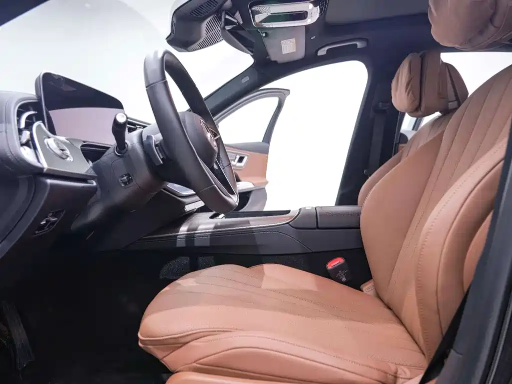 Mercedes-Benz E-Class 2024 E 300 L Luxury Model купить на сайте DeffCars